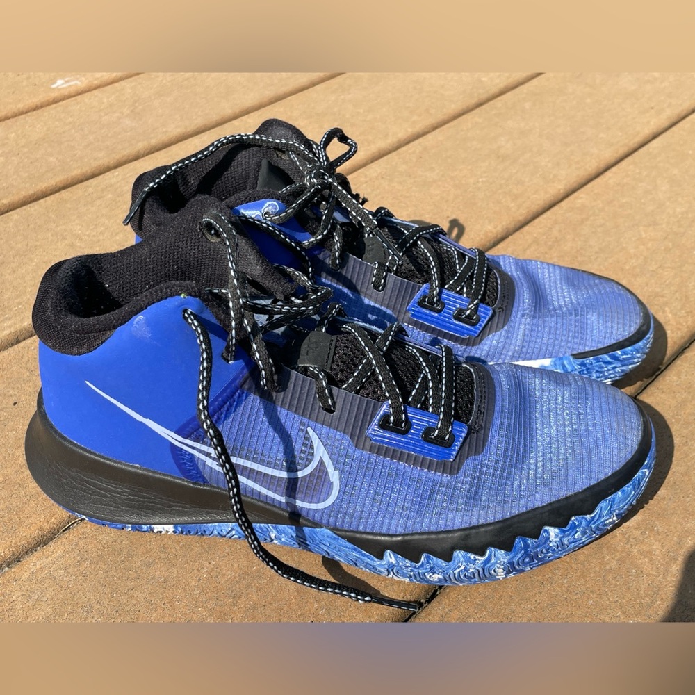 Women’s Nike Basketball Shoes Size 7.5